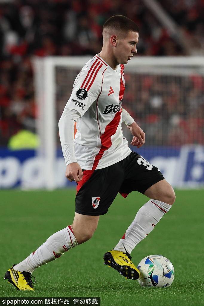 阿根廷新星加盟皇马：梦幻转会背后的故事